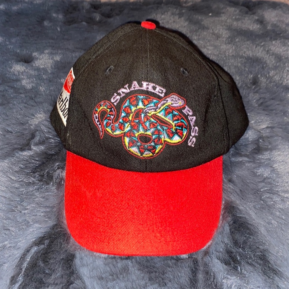 Marlboro Adventure Team Snake Pass Hat